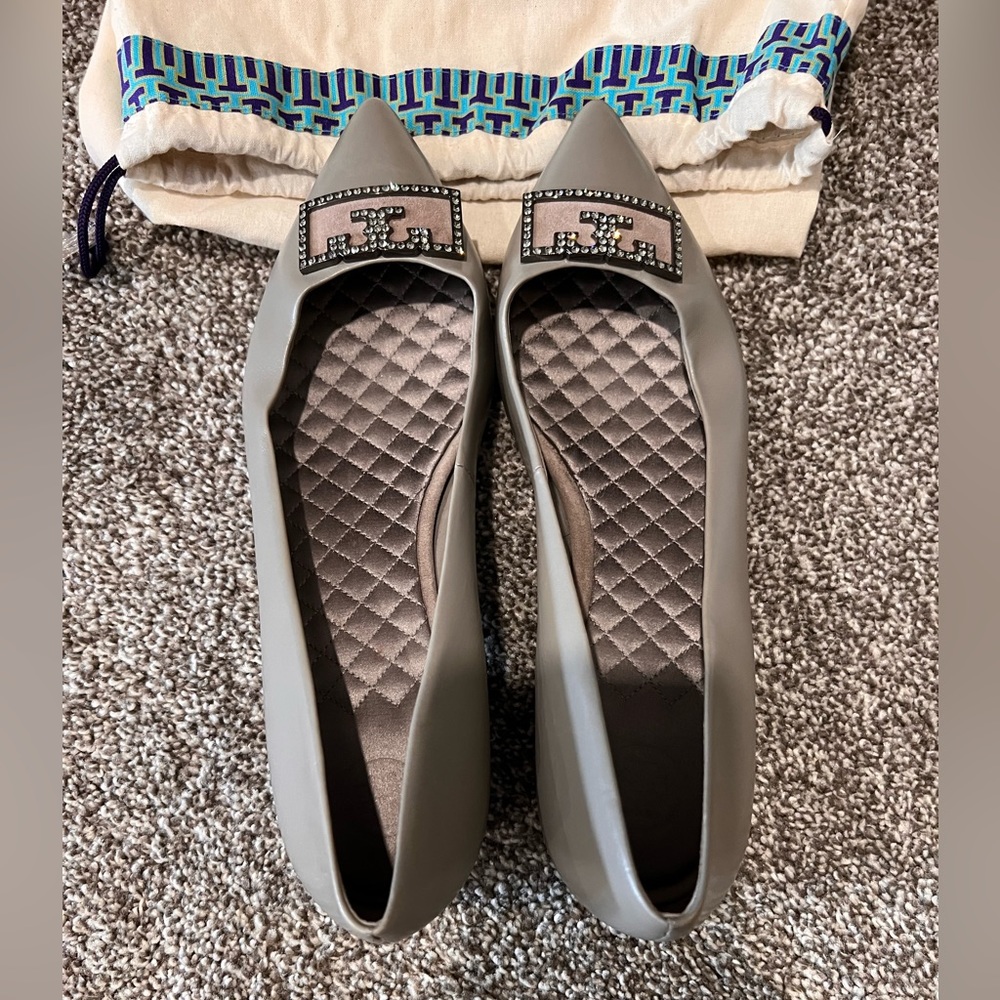 Tory Burch “T” Flat. Worn Once! - image 1